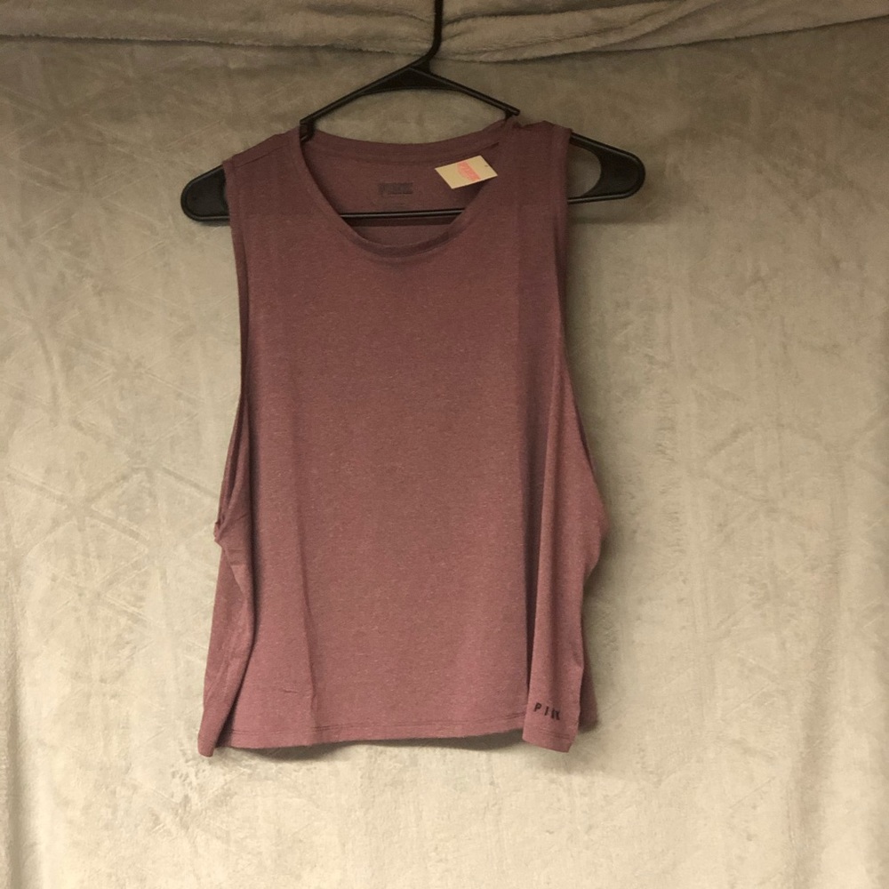 VS Pink muscle crop